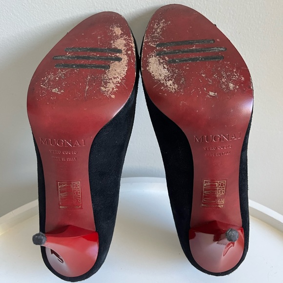 MUGNAI Black Suede Red Sole Heels Italy EU 39/US 8 - Picture 8 of 16